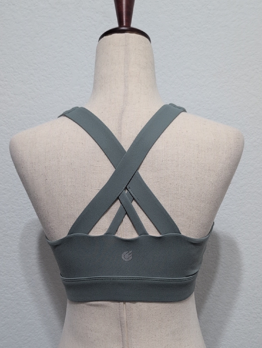 Front Zip High Impact Sports Bra Sage Green Size Small - Picture 5 of 8
